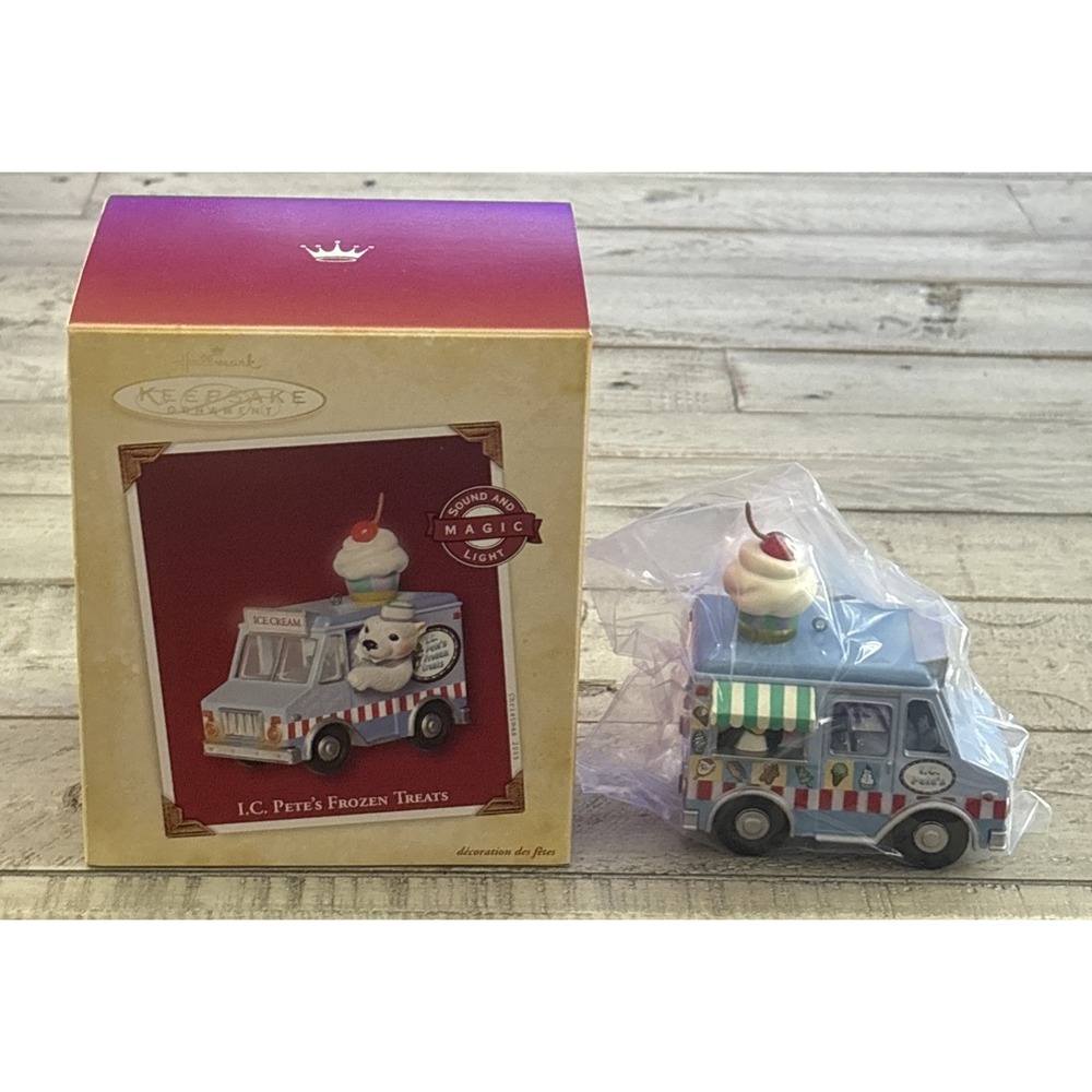 Hallmark 2005 IC Pete's Frozen Treats Light Sound VTG Christmas Ornament NEW‎